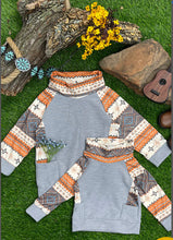 Load image into Gallery viewer, Kids MOMMY AND ME AZTEC PRINT WAFFLE FABRIC TURTLE KNECKS
