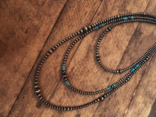 Load image into Gallery viewer, 22 inch Navajos graduated necklace
