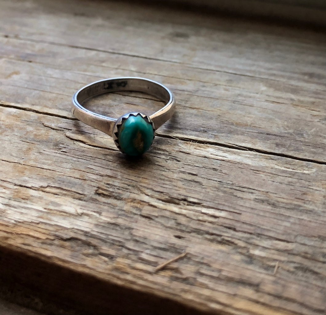 Mini Turquoise stud ring