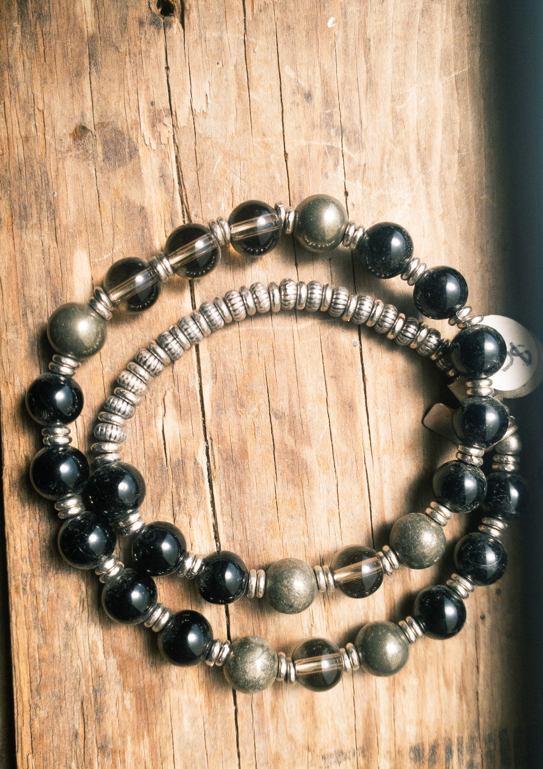 Sterling silver and black pearl stretch bracelet